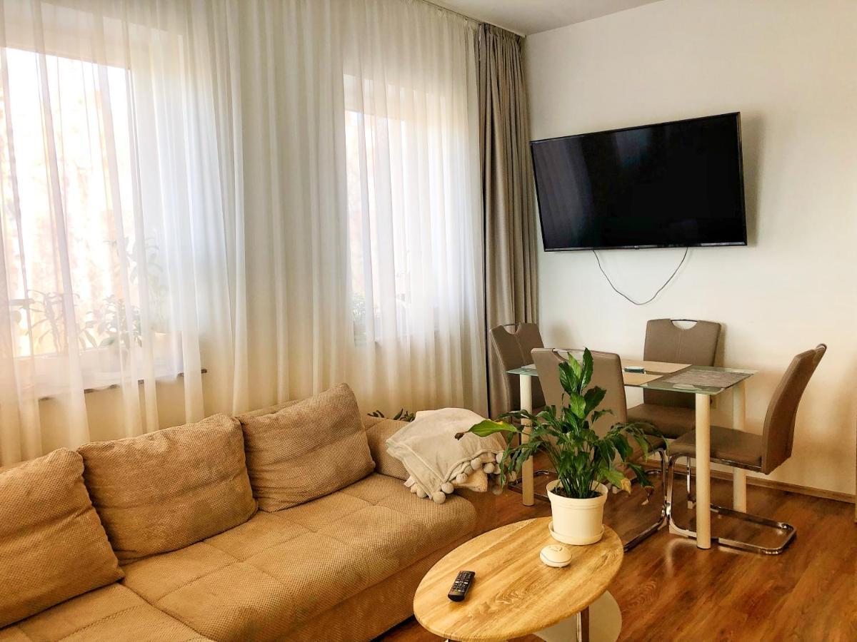 Boro Apartman Tiszafüred Екстериор снимка
