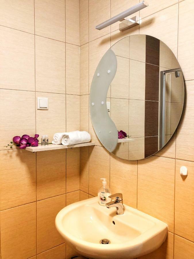 Boro Apartman Tiszafüred Екстериор снимка